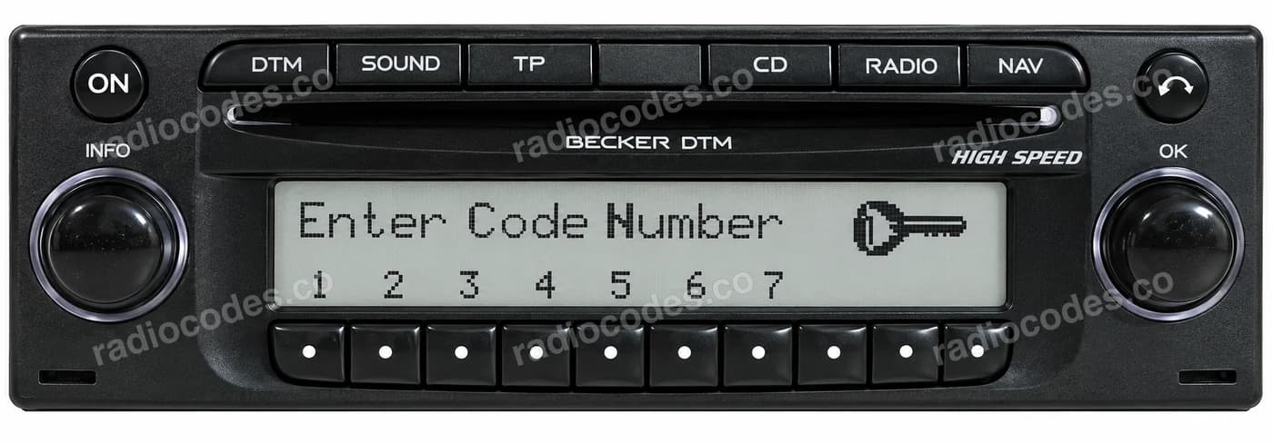 코드 입력 화면이 표시된 Becker DTM 라디오