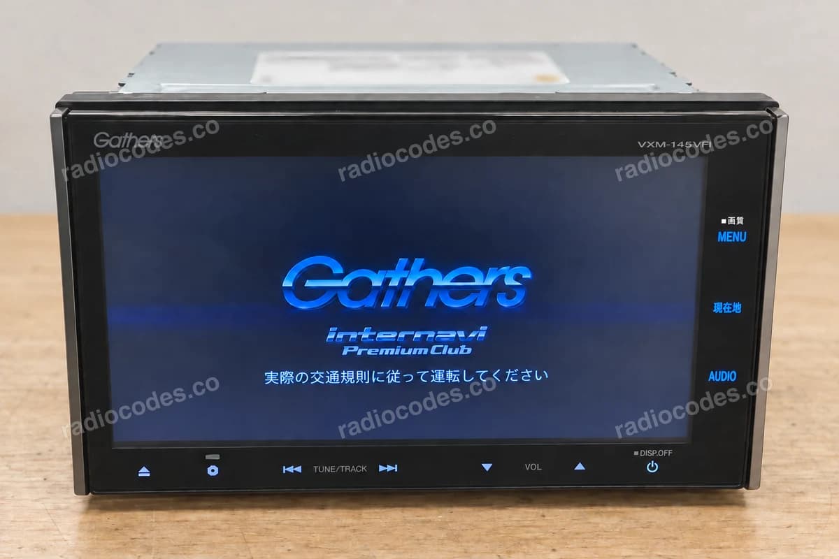 Radio Gathers VXM-145VFi de un Honda japonés con la pantalla de inicio