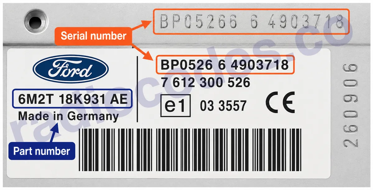 Ford RADIO NAVIGATION SYSTEM radyonun seri numarasını nerede bulabilirim?