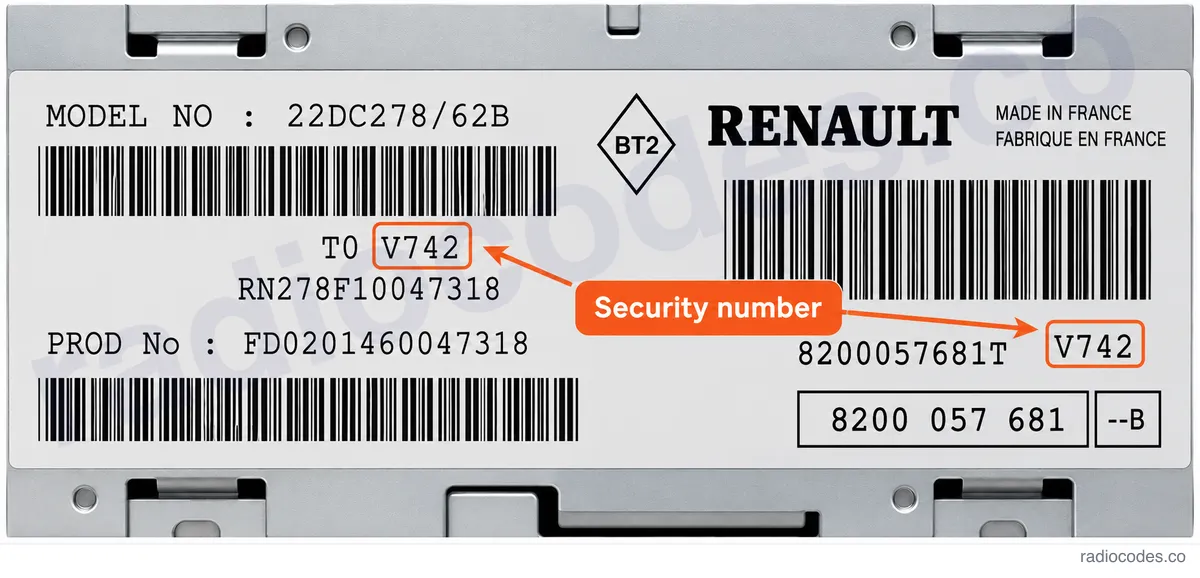 Where can I find the serial number on a Renault 22DC269/62 radio?